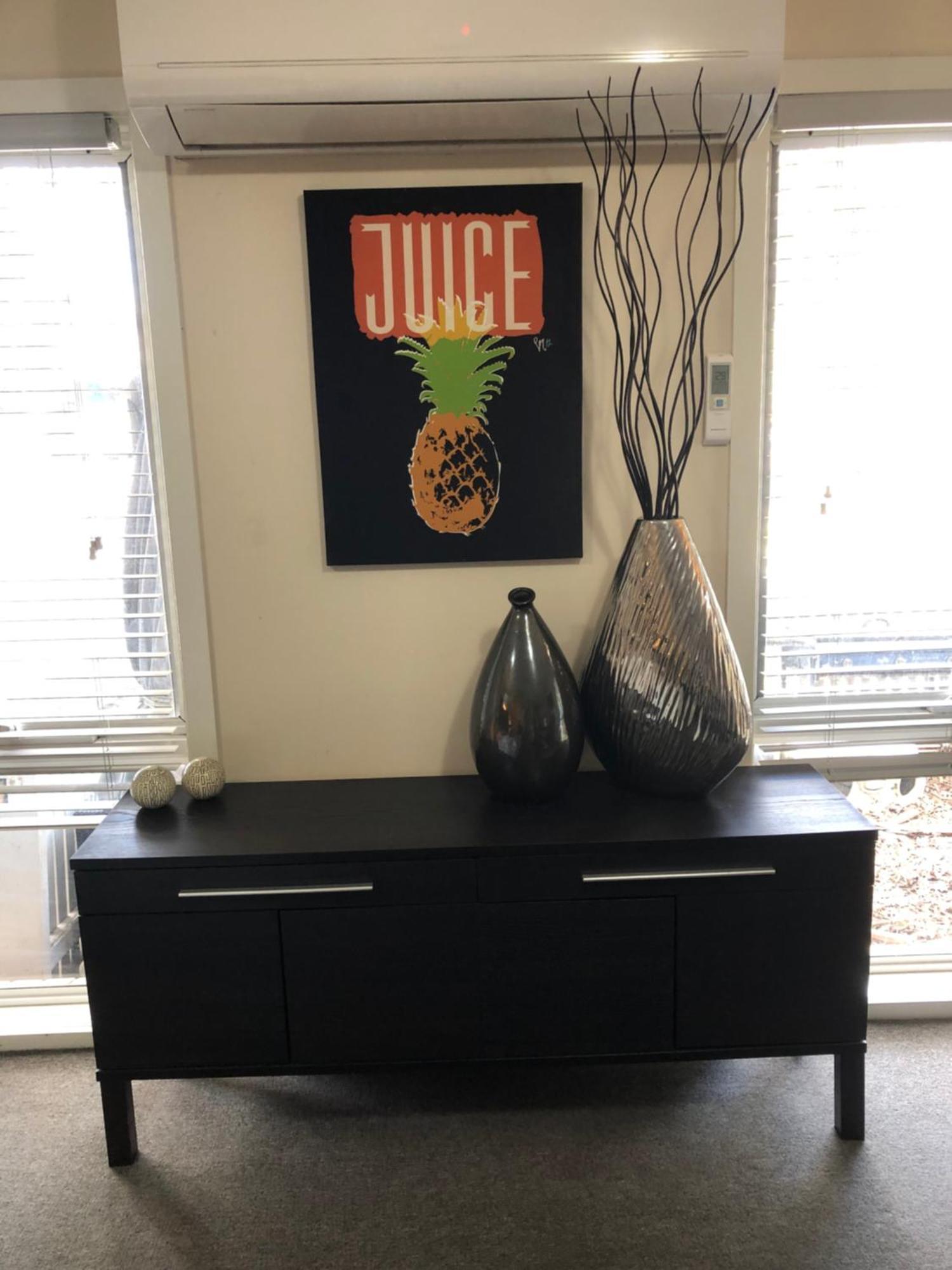 2bdr 1bth 1car Unit Apartment